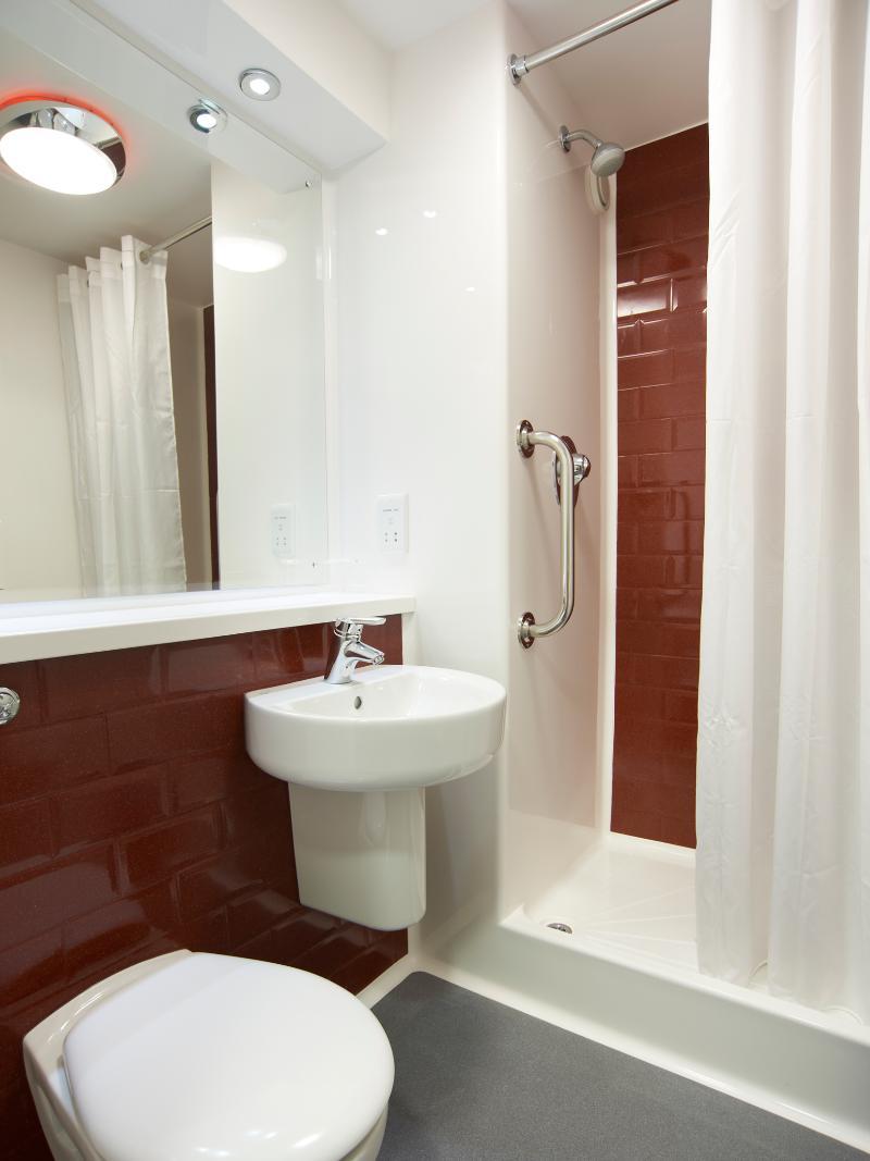 Travelodge Liverpool Central Exchange Street Εξωτερικό φωτογραφία