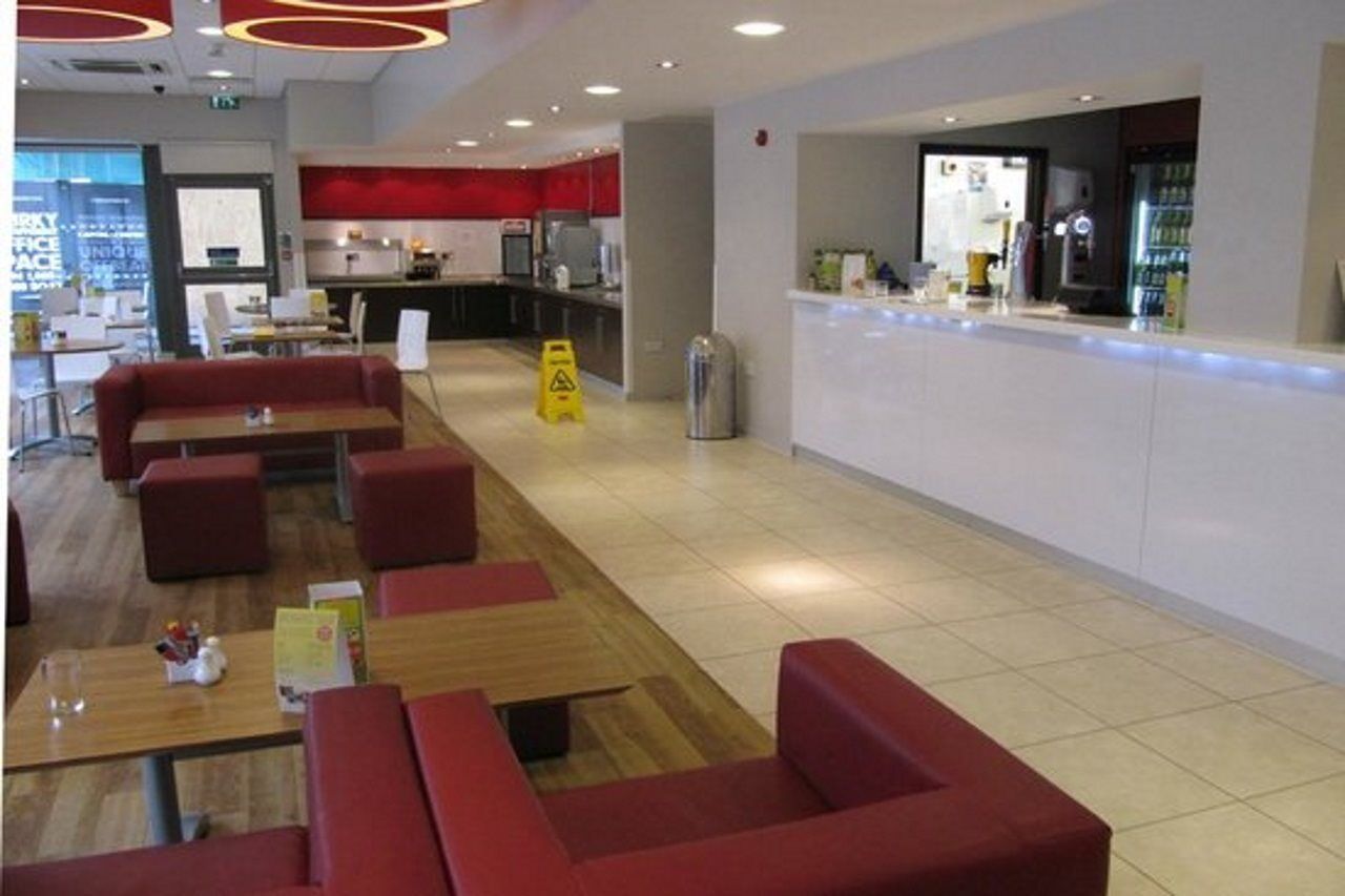Travelodge Liverpool Central Exchange Street Εξωτερικό φωτογραφία